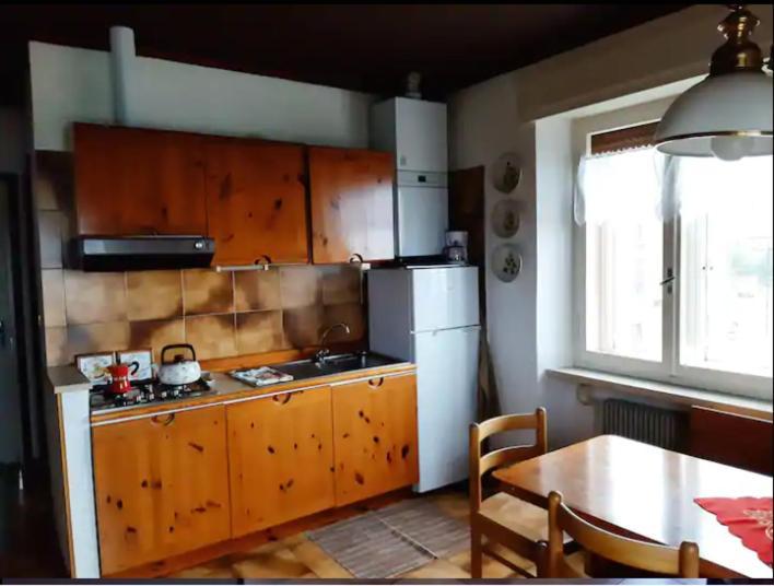 Warm, Nice & Amazing Lake-View Apartment San Zeno di Montagna Buitenkant foto