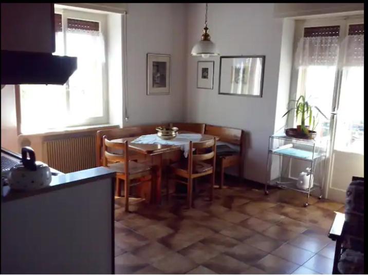 Warm, Nice & Amazing Lake-View Apartment San Zeno di Montagna Buitenkant foto