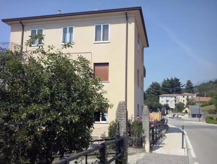 Warm, Nice & Amazing Lake-View Apartment San Zeno di Montagna Buitenkant foto
